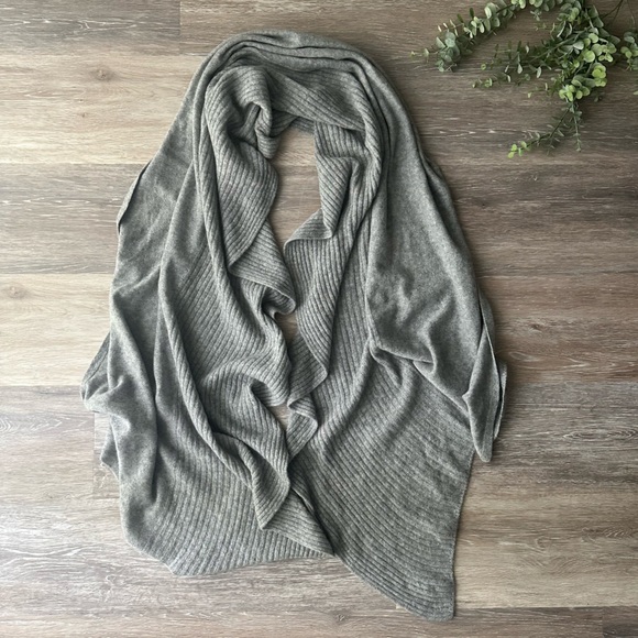 Ann Taylor Ruffle Cashmere Wrap Scarf - Picture 1 of 6